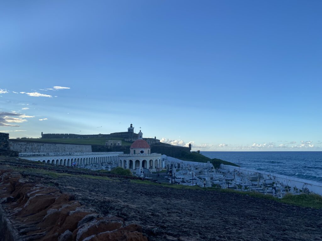 Cemetery in Puerto Rico that is overlooking the ocean.